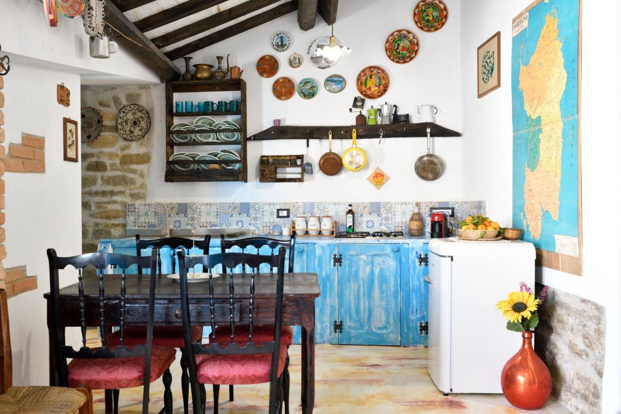 La Pergola Holiday home Gergei